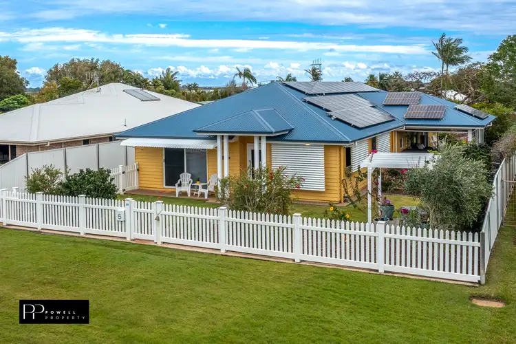 5 Moore Street, Burnett Heads QLD 4670