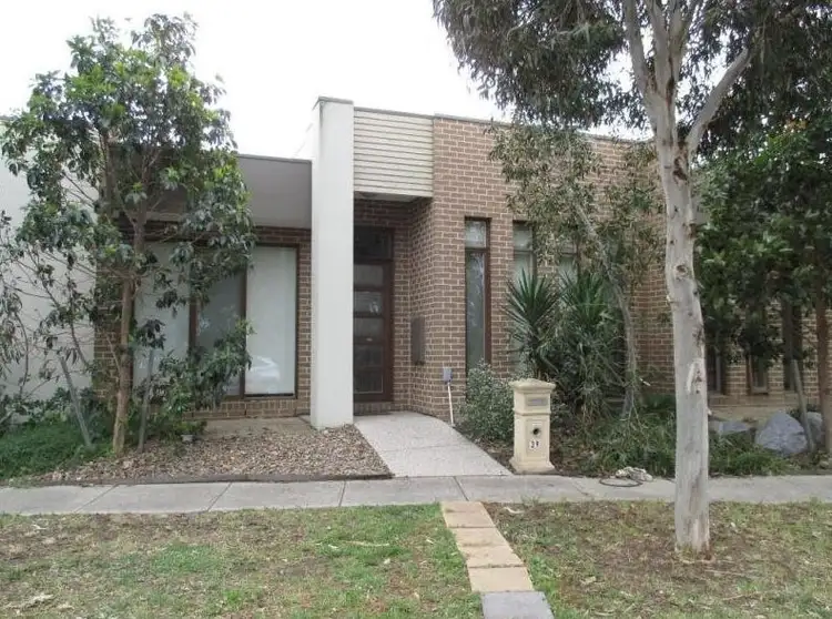 39 Central Park Avenue, Point Cook VIC 3030