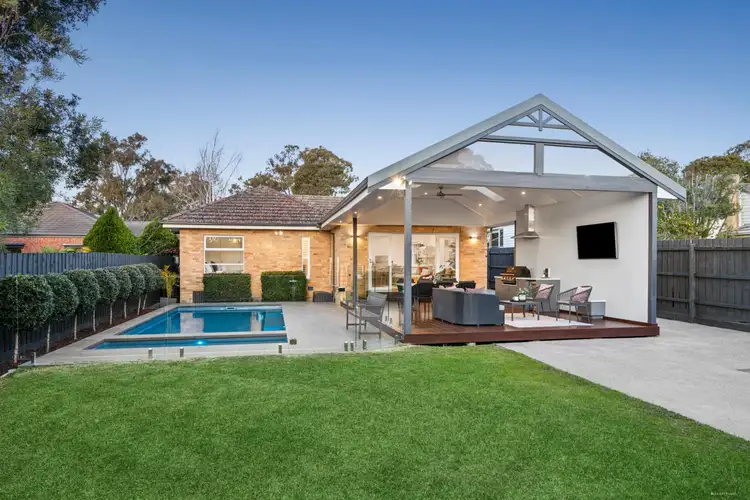 2 Gay Street, Blackburn North VIC 3130