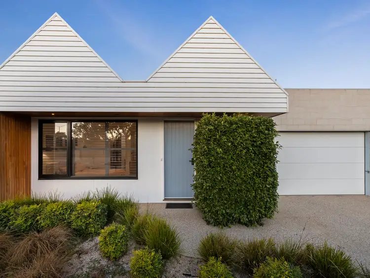 1 Rosser Boulevard, Torquay VIC 3228