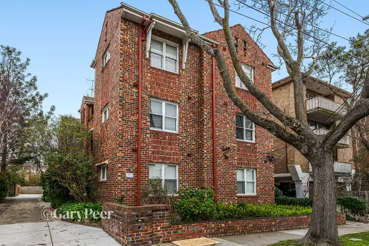 1/1 Hughenden Road, St Kilda East VIC 3183