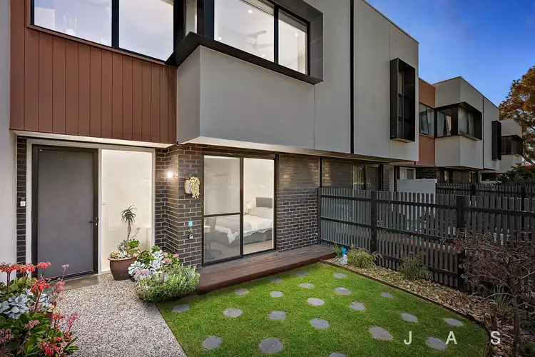 17 Rosala Avenue, Altona North VIC 3025
