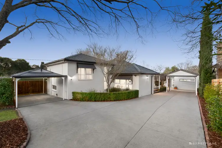 22 Pinewood Avenue, Ringwood East VIC 3135