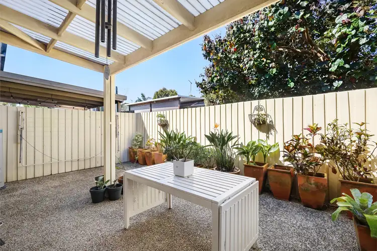17 Cupania Place