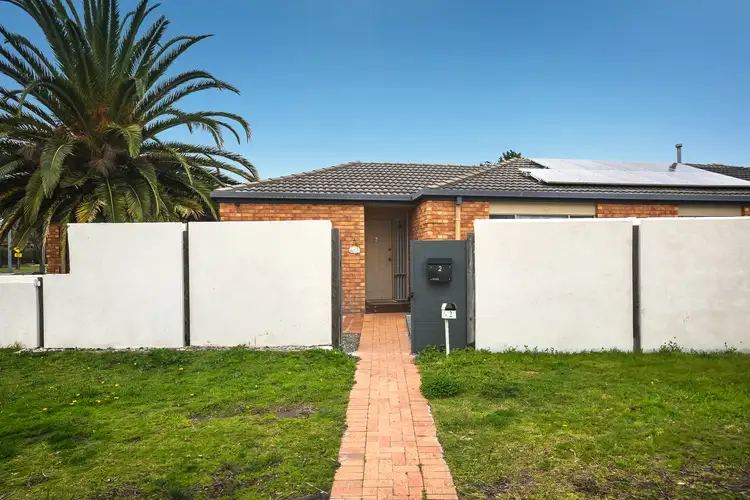 2 Bateman Grove