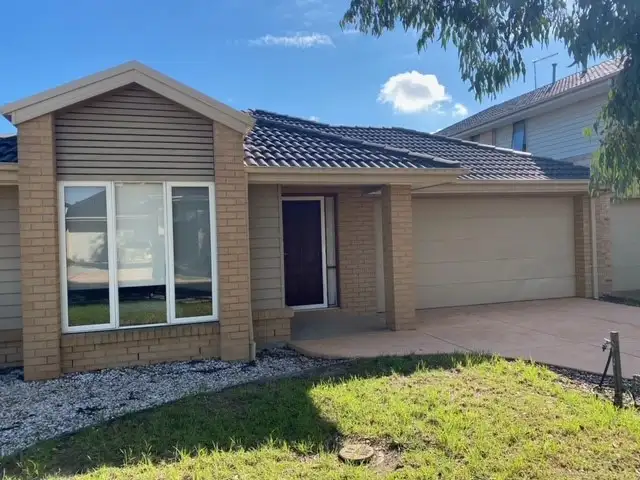 11 Foreshore Court, Sanctuary Lakes VIC 3030