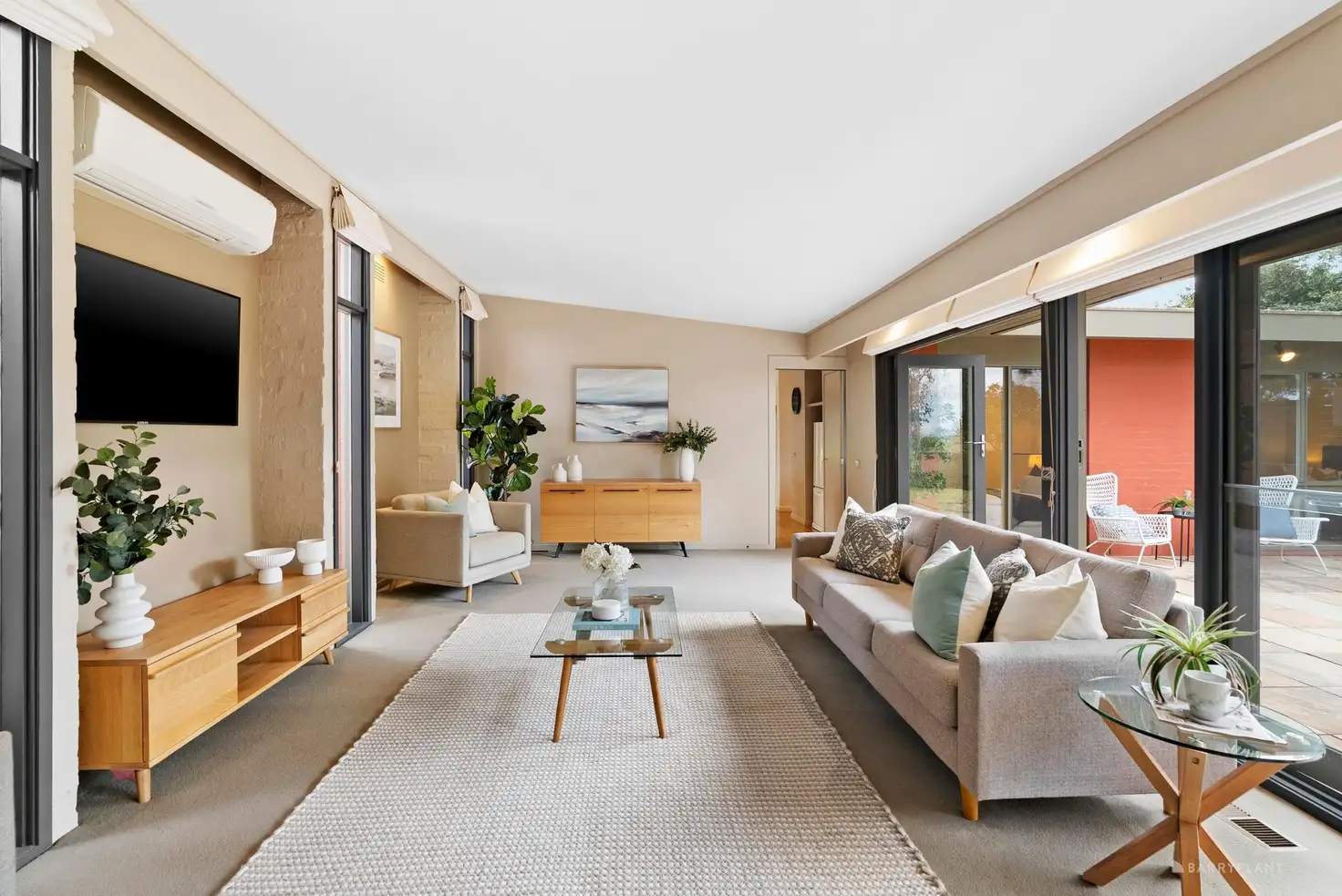 Main view of Homely house listing, 10 Maculata Walk, Vermont South VIC 3133