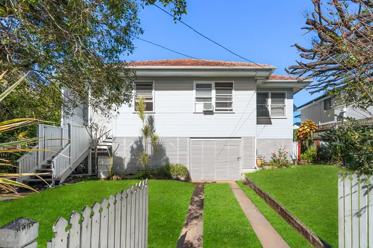 2 Sunny Avenue, Wavell Heights QLD 4012