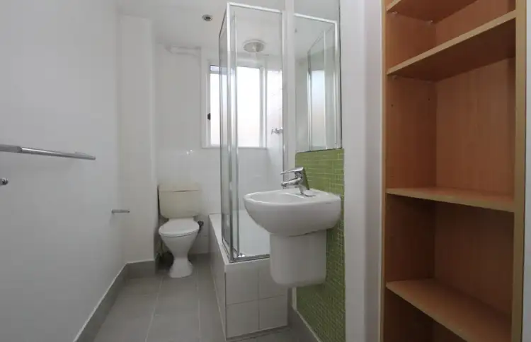 Fifth view of Homely apartment listing, 7/130 Glen Huntly Road, Elwood VIC 3184