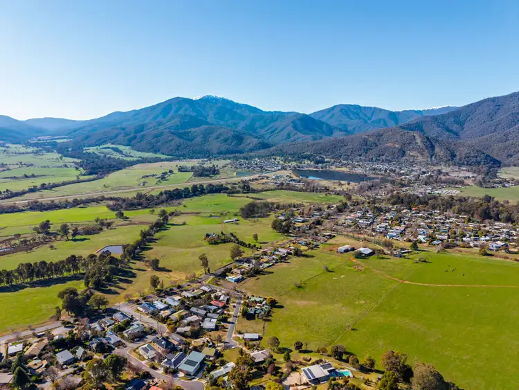 Sixth view of Homely house listing, 1 Feathertop Street, Tawonga South VIC 3698