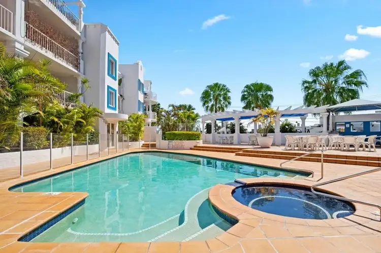 30/28 Chairlift Avenue, Miami QLD 4220