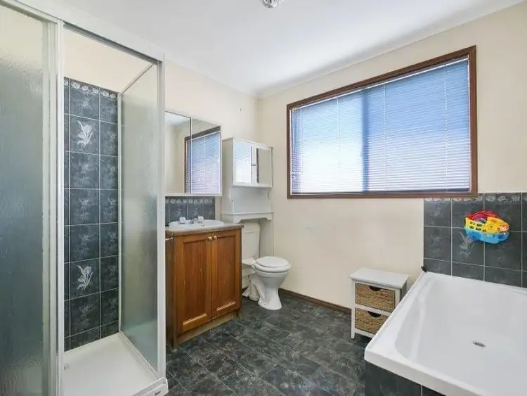 Fifth view of Homely house listing, 25 McGuigan Drive, Cranbourne West VIC 3977