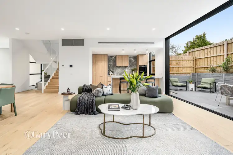2/16a Clonaig Street, Brighton East VIC 3187