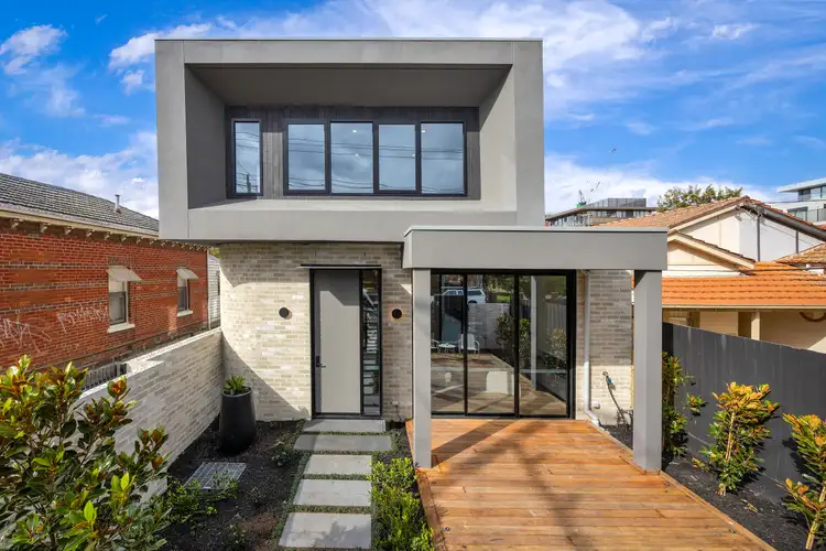 32a Kambrook Road, Caulfield North VIC 3161