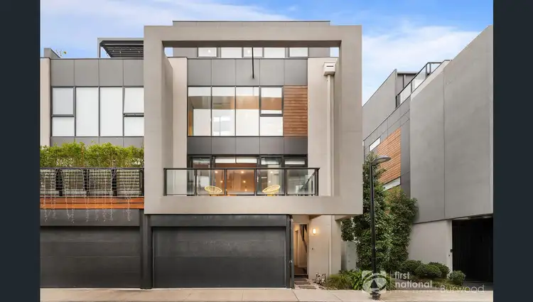 15 Sunlight Road, Port Melbourne VIC 3207