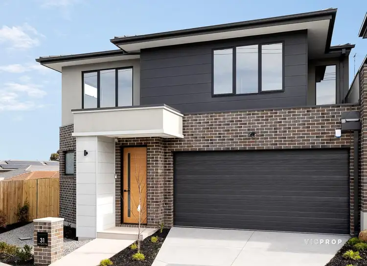 31 Buckingham Crescent, Doncaster VIC 3108