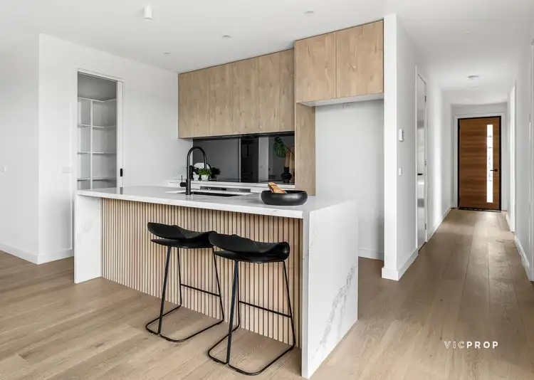 Fifth view of Homely house listing, 31 Buckingham Crescent, Doncaster VIC 3108