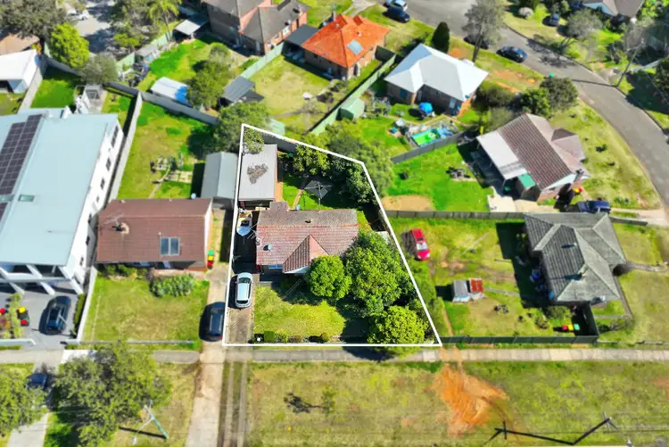 45 Jacques Avenue, Peakhurst NSW 2210