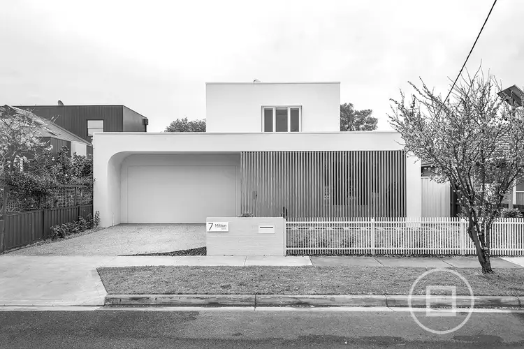 7 Milton Street, Pascoe Vale South VIC 3044
