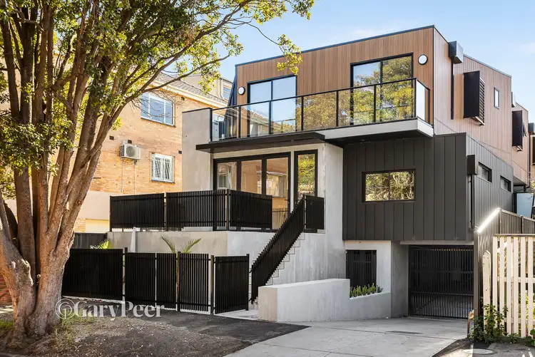 1/26 Graylings Grove, St Kilda East VIC 3183