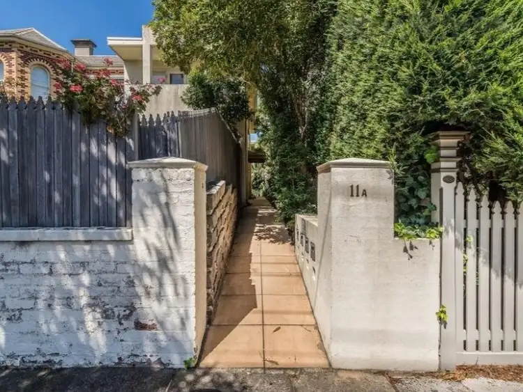 3/11A Gladstone Parade, Elsternwick VIC 3185