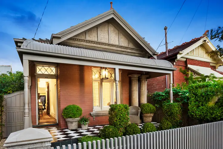 74 Lewisham Road, Windsor VIC 3181