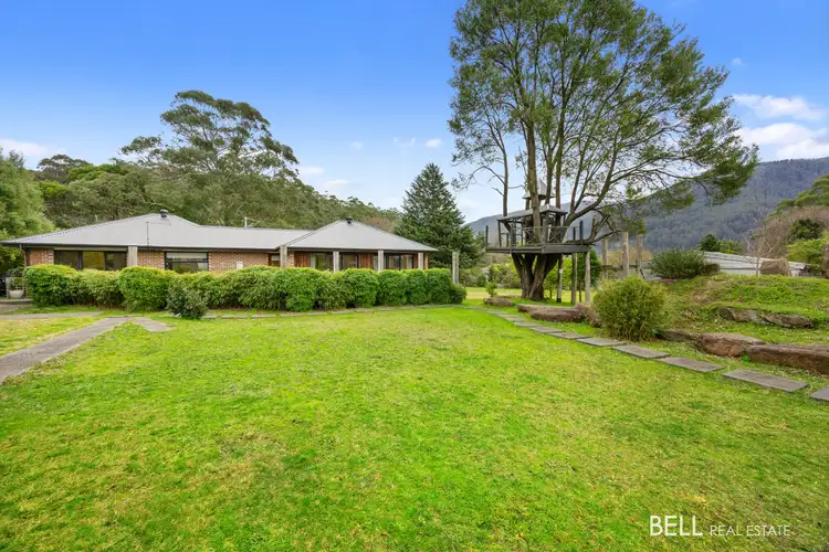 23 Clarke Avenue, Warburton VIC 3799
