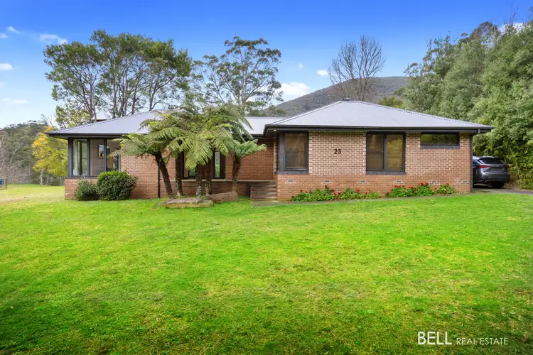 23 Clarke Avenue, Warburton VIC 3799