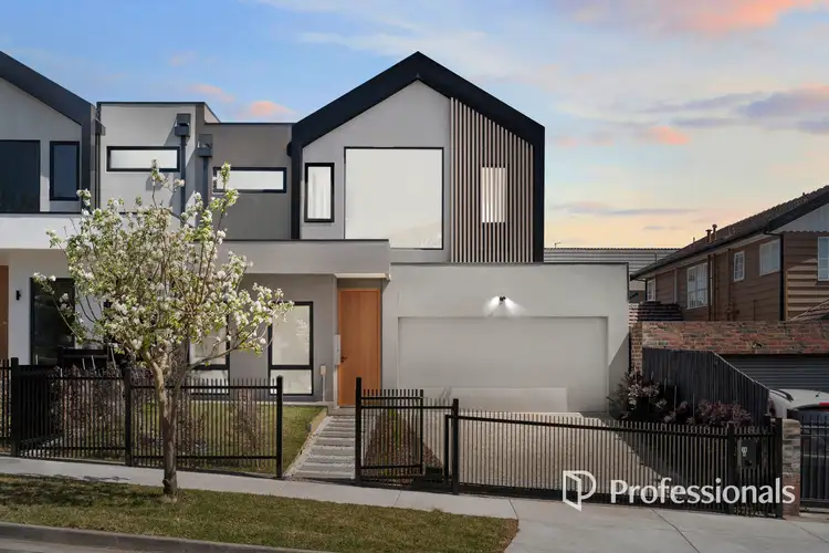 18A Oak Hill Road, Mount Waverley VIC 3149