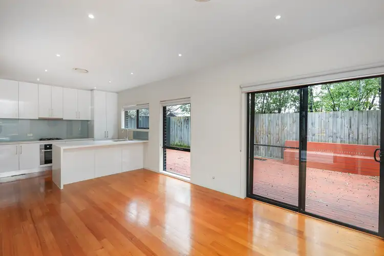 3/12 Kerferd Street, Essendon North VIC 3041