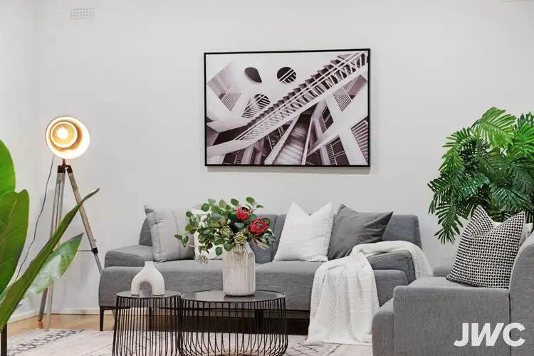 Sixth view of Homely house listing, 10 Frederic Drive, Ringwood VIC 3134