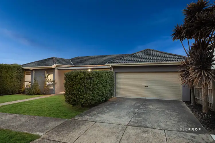 1/4 Paton Crescent, Boronia VIC 3155