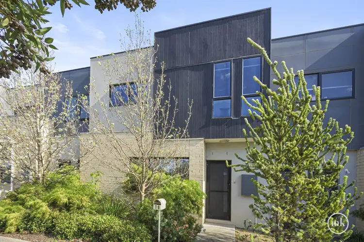 18 Damask Way, Mernda VIC 3754