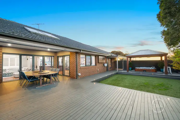 86 Brookwood Avenue, Doreen VIC 3754