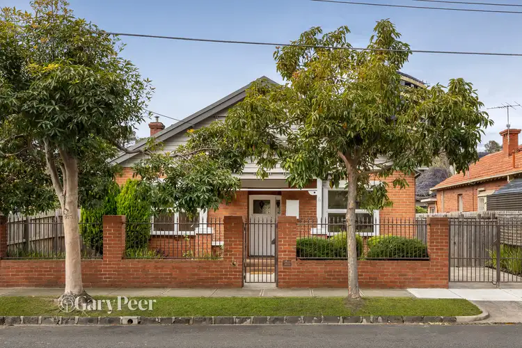 6 Kambrook Road, Caulfield North VIC 3161