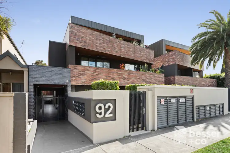 9/92 Hawthorn Road, Caulfield North VIC 3161