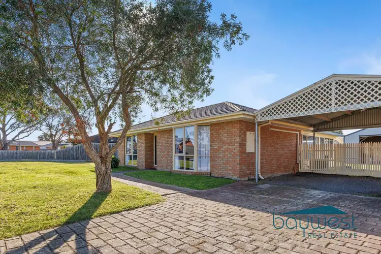 11 Michelle Drive, Hastings VIC 3915