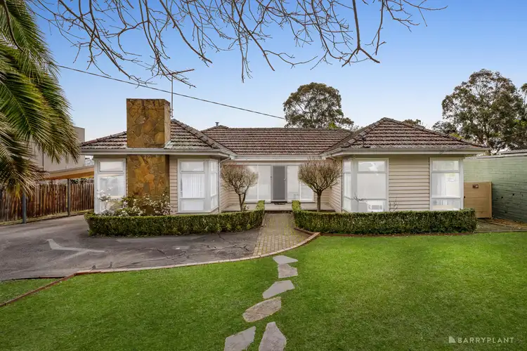 15 Colchester Drive, Doncaster East VIC 3109