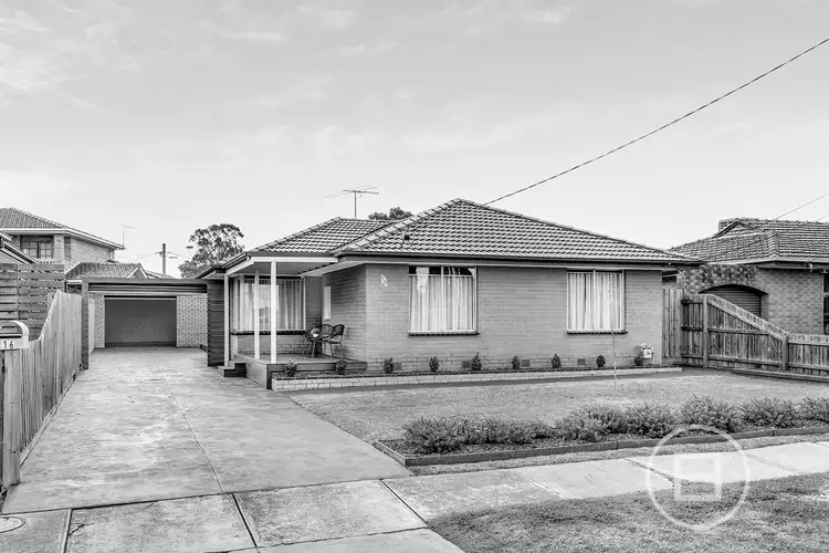 16 Grantchester Avenue