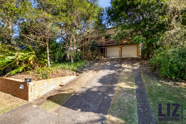 20 Praeger Street, Chapel Hill QLD 4069