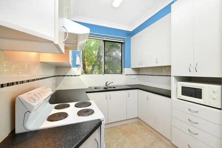 Fifth view of Homely unit listing, 3/21-23 Martin Place, Mortdale NSW 2223