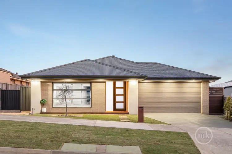 27 Bluejay Road, Doreen VIC 3754