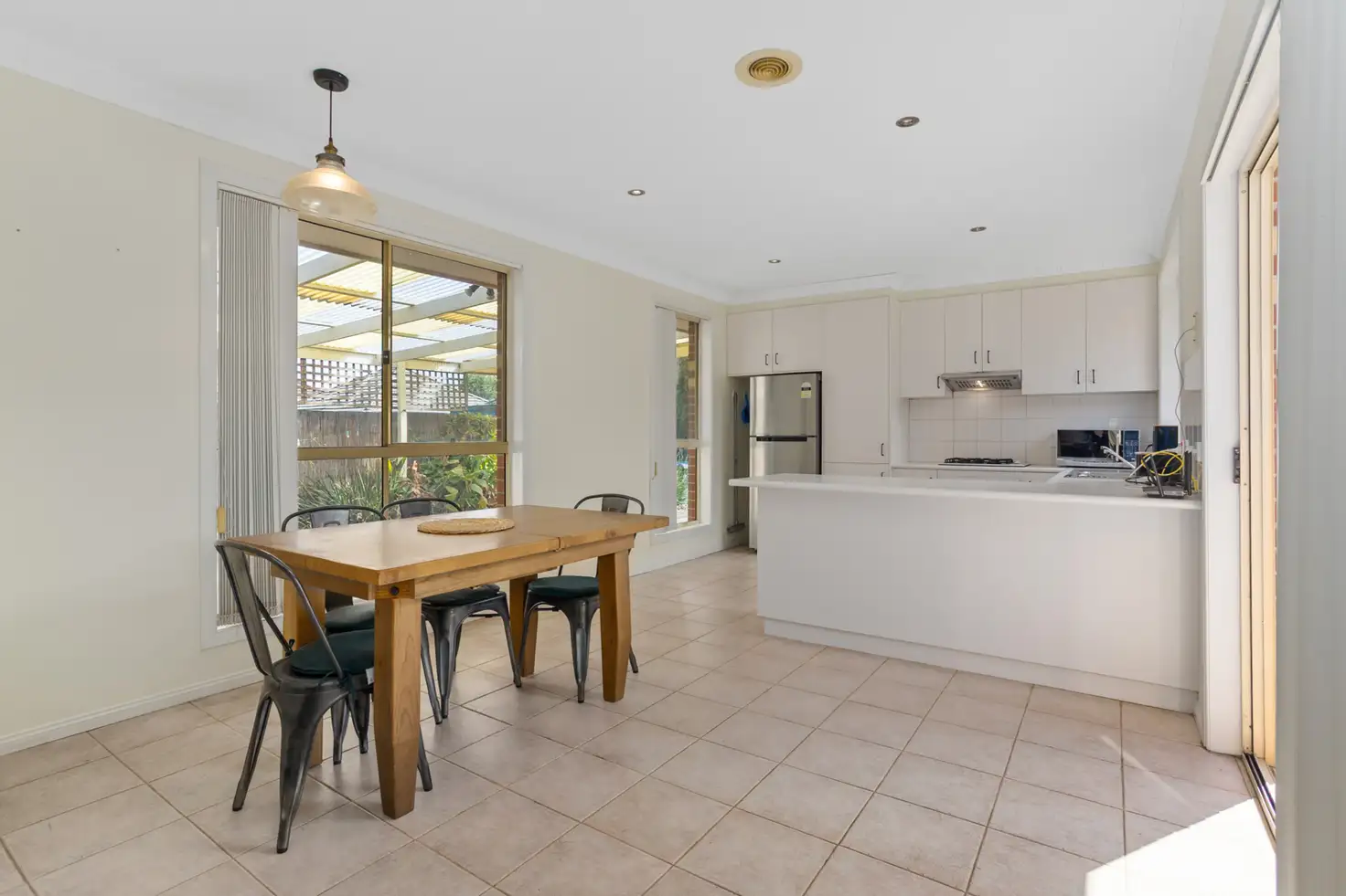 Main view of Homely unit listing, 2/33 Eames Avenue, Brooklyn VIC 3012