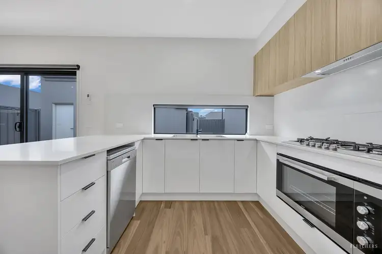Fifth view of Homely house listing, 10 Centralpark Walk, Strathtulloh VIC 3338