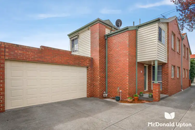 2/6 Elstone Court, Niddrie VIC 3042