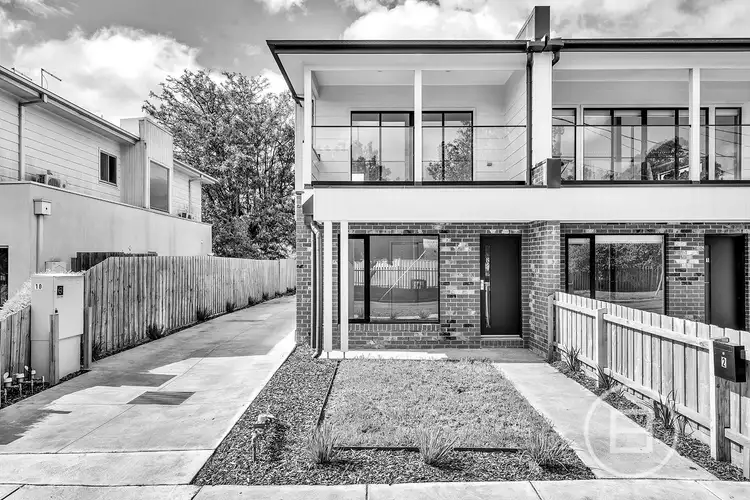 2/10 Gibb Street, Maidstone VIC 3012