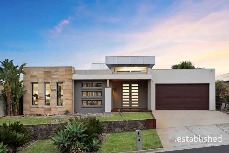2 Peregrine Court, Tarneit VIC 3029