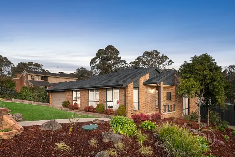 2 Kirwin Avenue, Eltham VIC 3095