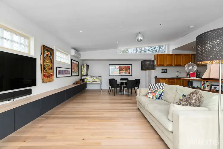 5 Deborah Lane, Newport VIC 3015
