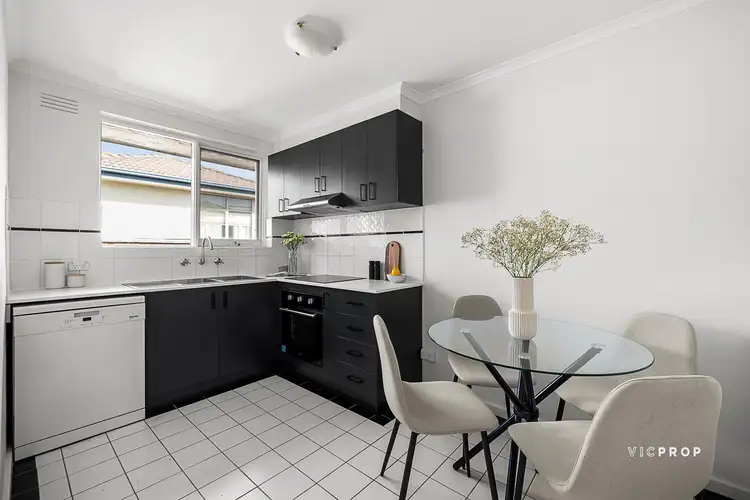 Third view of Homely apartment listing, 8/35 Grange Road, Fairfield VIC 3078